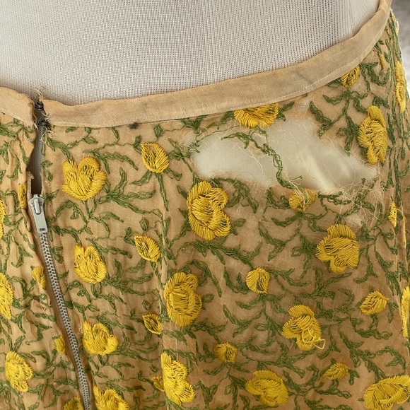 Darling Vintage Skirt with Crinoline, Wounded Bird - Picture 10 of 11